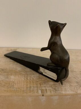 Bronze Cat Wedge Doorstop - Brown